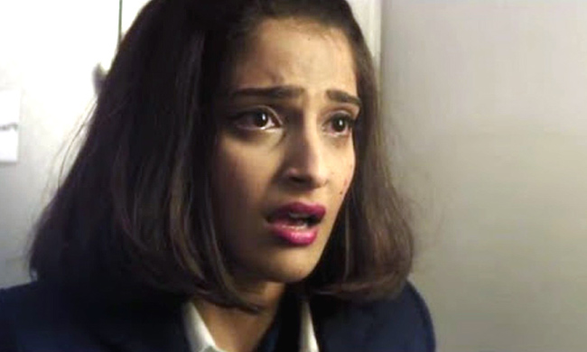 /media/k2/galleries/50566/Neerja-Movie-Stills-07