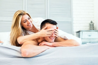 Tips for couples to maintain healthy sex life in busy times