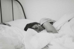 sleeping too much causes, oversleeping, 6 dangerous side effects of oversleeping, Migraine