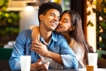 Groundhogging, Groundhogging breaking, all about groundhogging a dating trend, Texting