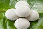 Soft Idlis using Air Fryer steps, Soft Idlis, how to make soft idlis using an air fryer, Chutney