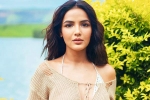 contact-lens misusers side effects, Jasmin Bhasin's corneal damage, jasmin bhasin s corneal damage is an eye opener for all contact lens misusers, Accidents in ap