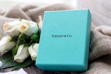 Tiffany Partners with Asia&rsquo;s Richest Man to Enter Indian Market